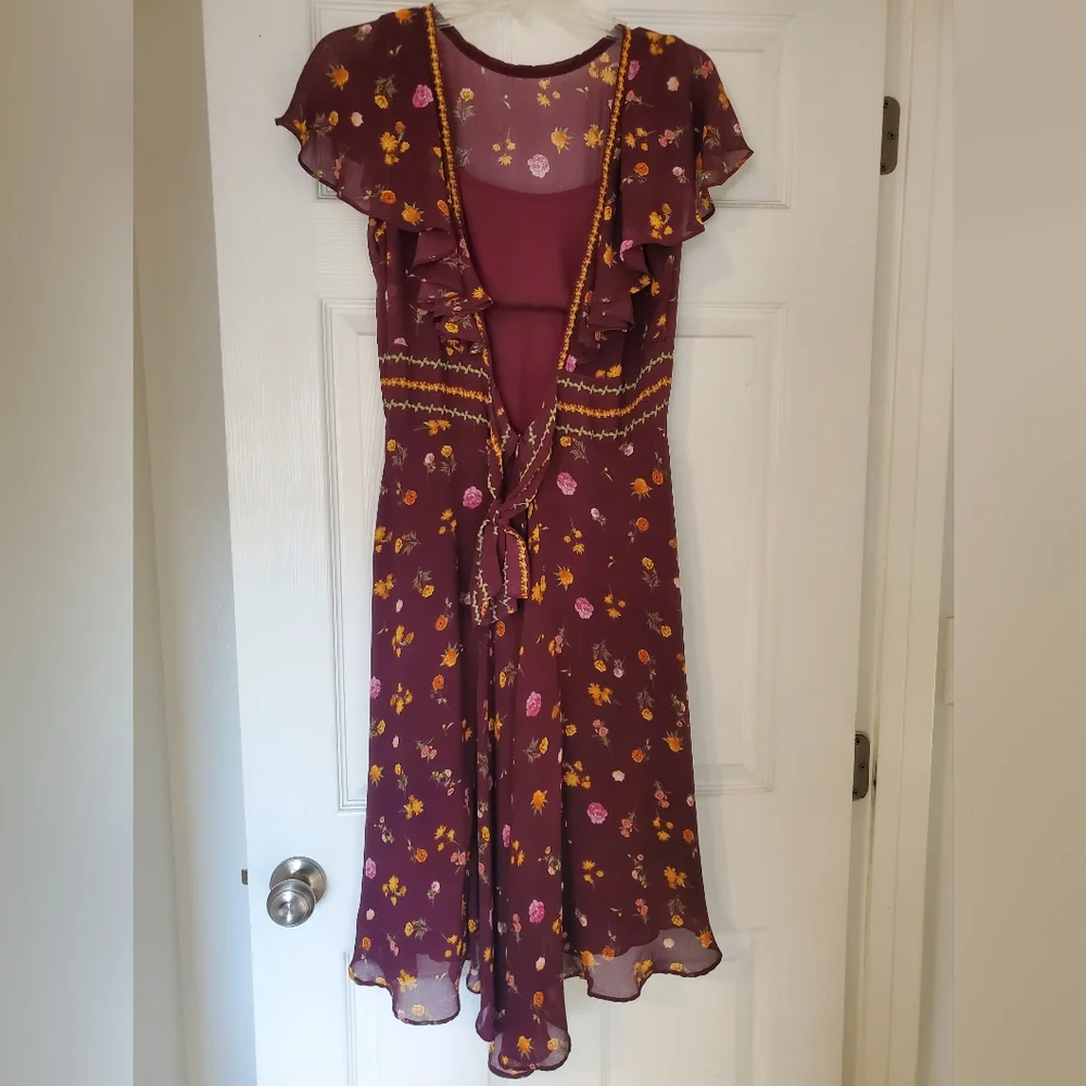 Dress - Picture 2 of 3